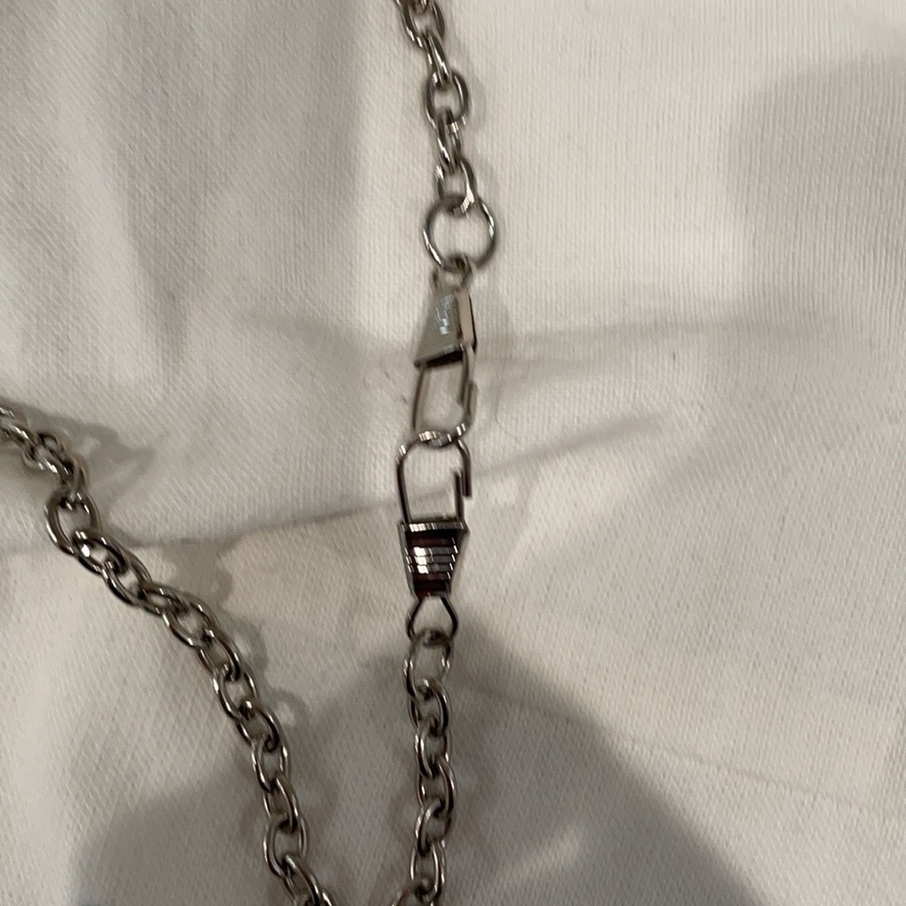 Chain - Picture 2 of 2